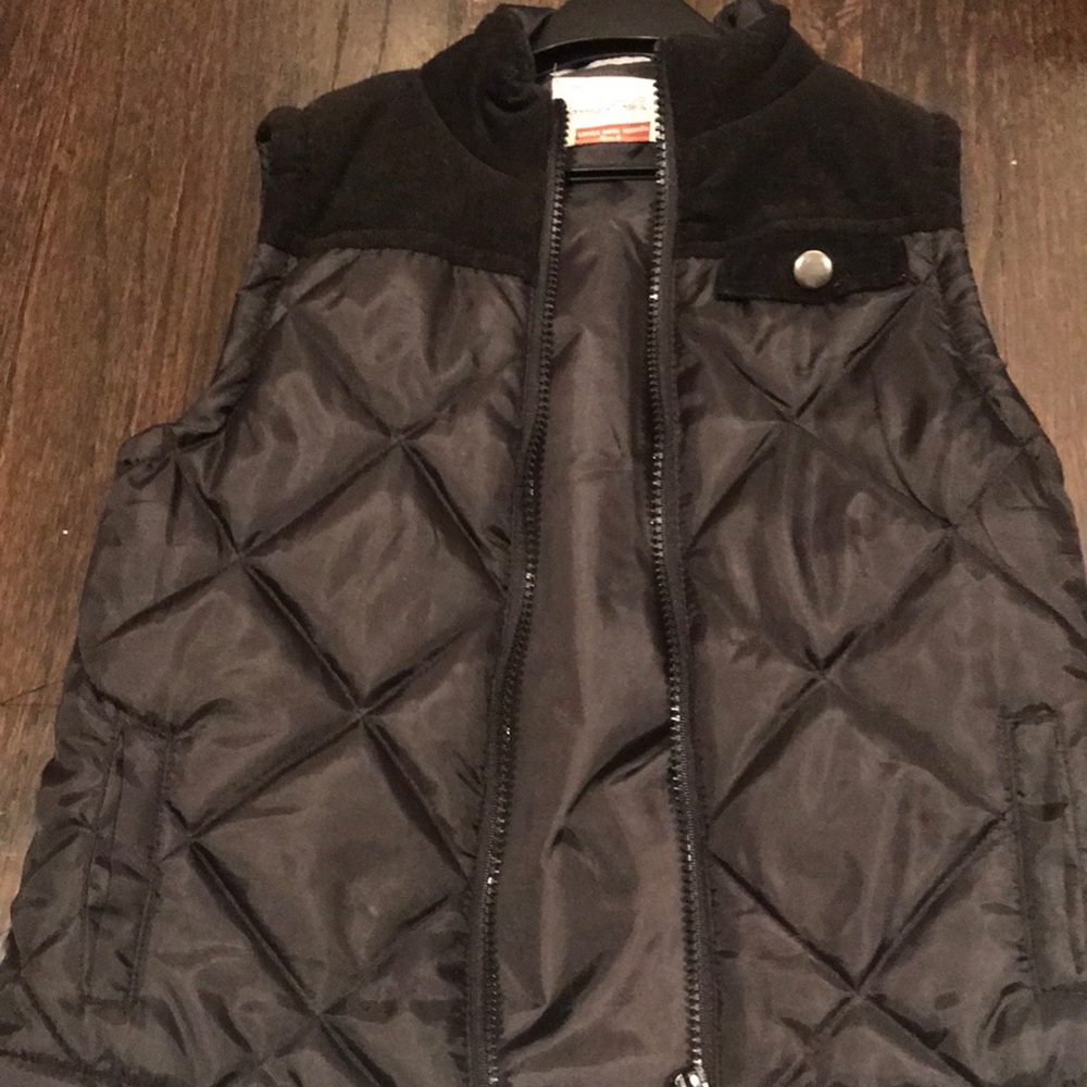 Boys nylon and Corduroy  vest with zipper closer
